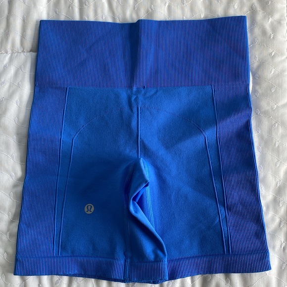 Lululemon Wunder Train High Rise Short - 6 inch length - Picture 3 of 7